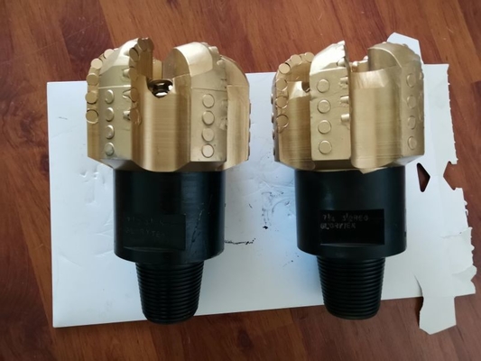8 &quot;Five Blades ฮาร์ดร็อค Drill Bits ตัวเหล็ก PDC สำหรับเจาะหลุมเจาะ