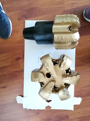 8 &quot;5 Wings Pdc Core Drill Bits สำหรับการขุดเจาะน้ำมันและก๊าซและการขุด