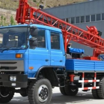 เครื่องเจาะหลุมเจาะแบบติดตั้งบนรถบรรทุก 4x4 42KW 250M ความลึก
