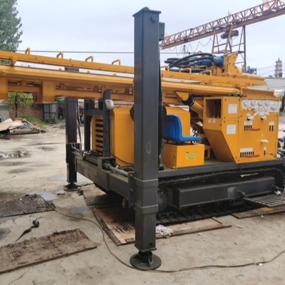 300mm 300m Water Well Drill Rig Steel Crawler พร้อมเครื่องยนต์ดีเซล 77kw