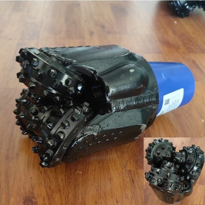 7 7/8 &quot;200 มม. Tri Cone Rock Bit เจาะฮาร์ดร็อคพร้อมเม็ดมีดทังสเตนคาร์ไบด์