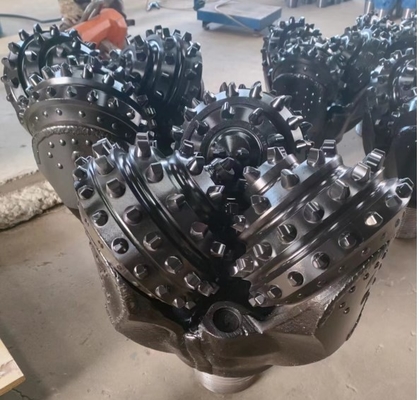 17 1/2 '' การเจาะบ่อน้ำ Tricone Rock Bit Three Cone Bit สำหรับการเจาะ