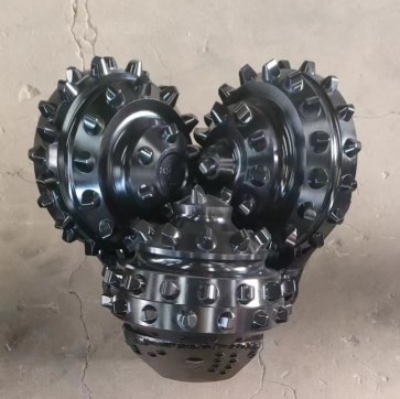 14 3/4 Iadc517 Api Steel Tooth Tricone Bit ฮาร์ดร็อคเปิดหรือแบริ่งที่ปิดสนิท