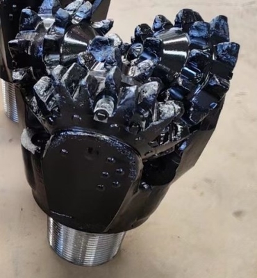 ฟันเหล็ก Deep Well Tricone Bit Drilling Iadc217 สำหรับหินดินดานแข็ง