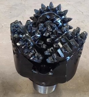 Api Standard Tricone Roller Bit 14 3/4'' Iadc 127 ฟันเหล็ก