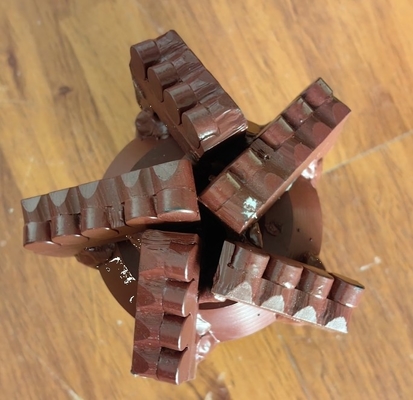 225mm 6 Blade Polycrystalline Diamond Compact Drill Bits สําหรับบ่อน้ําความร้อนทางแผ่นดิน