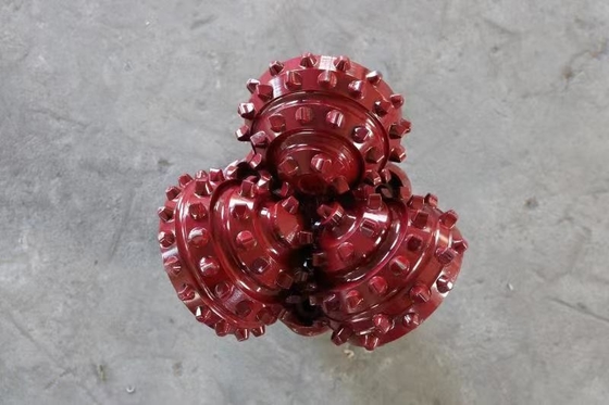 Tricone รอลเลอร์บิต 18 7/8 &quot; IADC517 มาตรฐาน API บิตเจาะบ่อน้ําสําหรับการเหมืองแร่