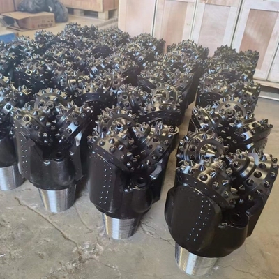 API มาตรฐาน TCI Tricone Rock Bit 200mm IADC545 การขุดเหมืองแร่ / ท่อน้ํา