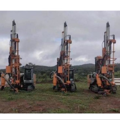 DTH ประสิทธิภาพสูงรวมลงหลุมเครื่องเจาะสําหรับเหมืองแร่วัสดุแพร่ซีเมนต์